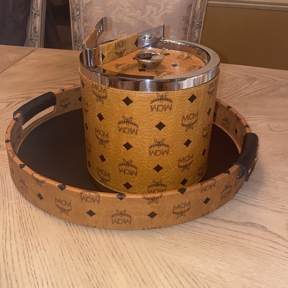 ❤️ Authentic MCM Bar Accessories, - Picture 3 of 10